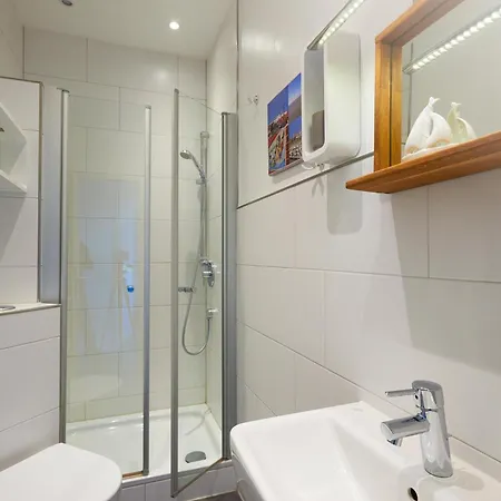 Haus Karlsruhe Wellnessdeck Apartment *